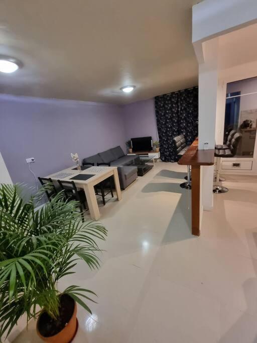 Appartement Vue Mer Avec Parking Gratuit Sur Place Bastia  Ngoại thất bức ảnh