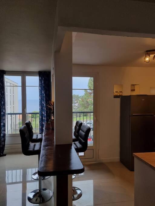 Appartement Vue Mer Avec Parking Gratuit Sur Place Bastia  Ngoại thất bức ảnh