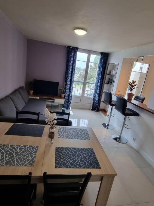 Appartement Vue Mer Avec Parking Gratuit Sur Place Bastia  Ngoại thất bức ảnh